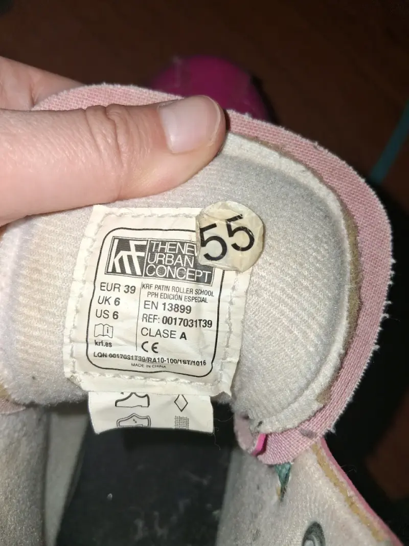 Patines de ruedas rosas KF - 3