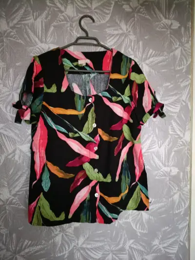 Blusa estampada tropical mujer - miniatura 1