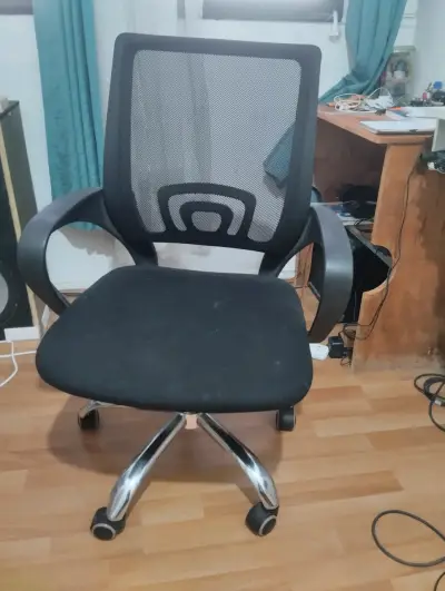 Silla de oficina negra - miniatura 1