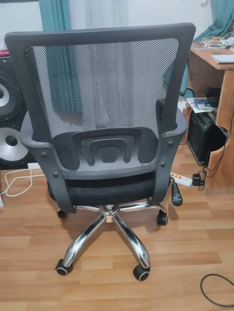 Silla de oficina negra - 3