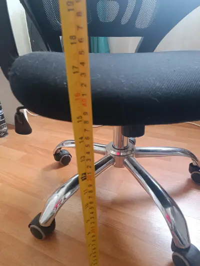 Silla de oficina negra - miniatura 4