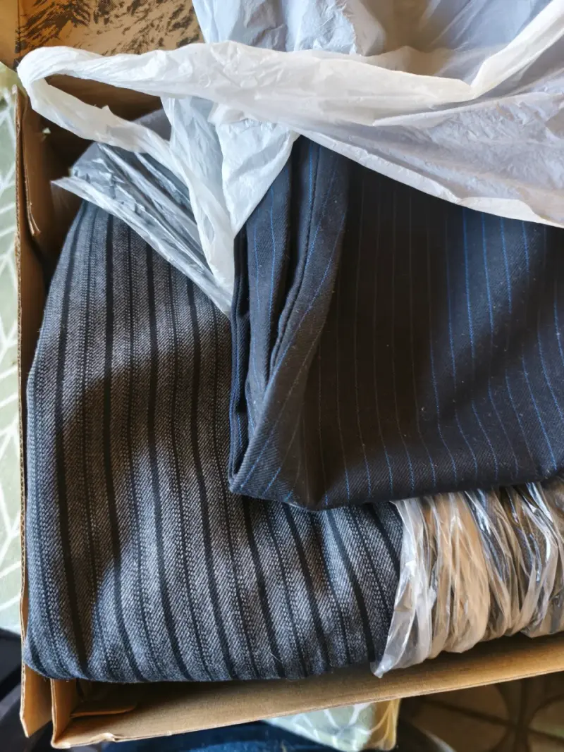 Tela a rayas azul y gris