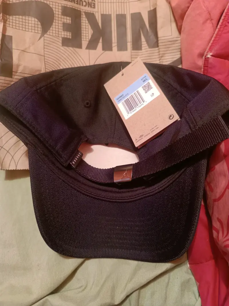 Gorro Jordan Rise Negro talla M-L - 2