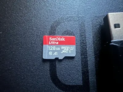 Nintendo Switch V1 Neon + Dock + MicroSD 128G - miniatura 6