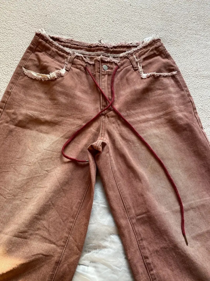 Jeans marrones desgastados - 1
