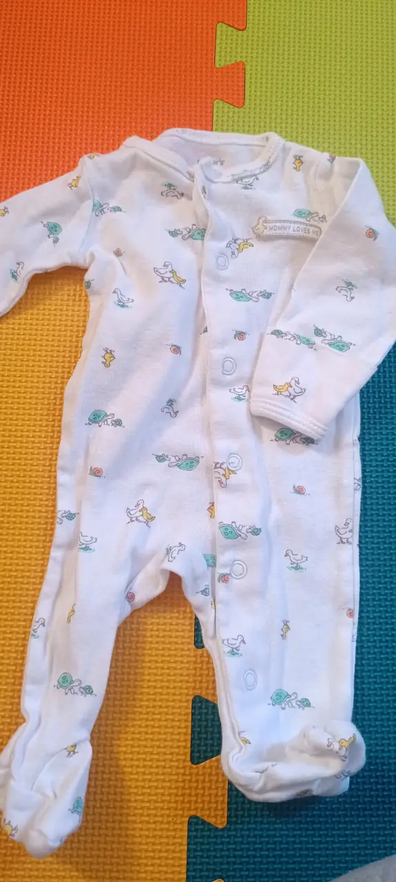 Pijama de bebé blanco con estampado - 1