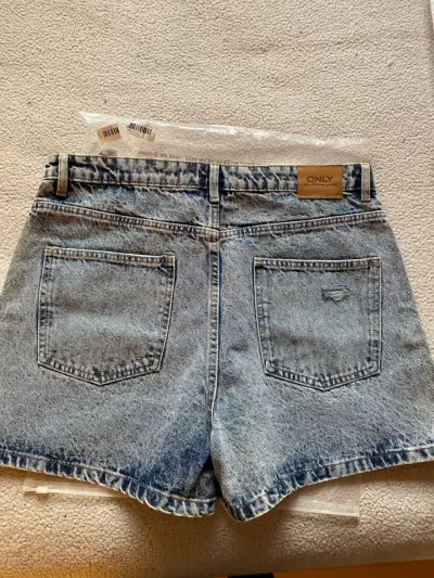 Shorts de mezclilla - miniatura 2