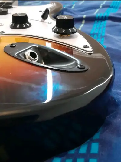 Guitarra eléctrica Washburn - miniatura 2