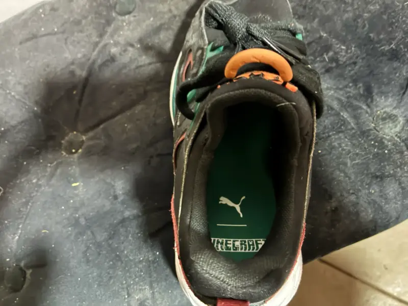 Zapatillas deportivas diseño moderno - 3