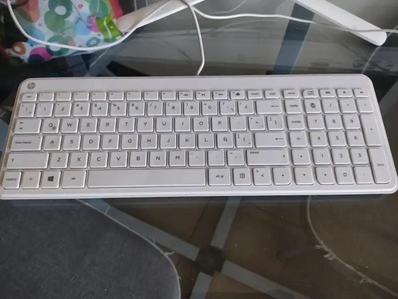 Computador All-in-One HP blanco - 6