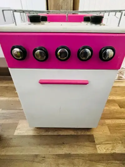 Refrigerador de juguete blanco y rosado - miniatura 4