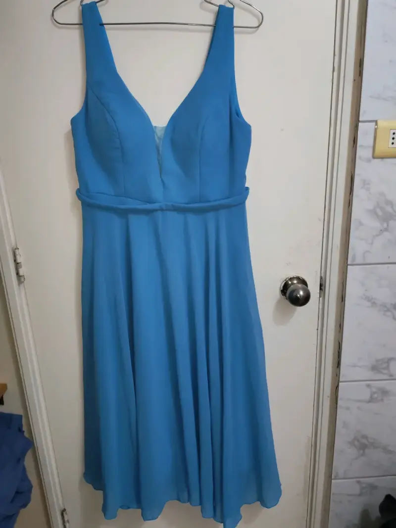 Vestido azul sin mangas