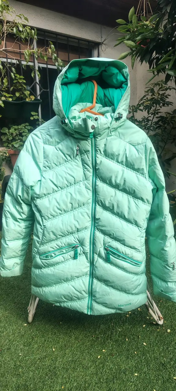 Chaqueta Marmot acolchada verde con capucha - 1