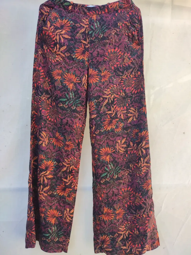 Pantalones estampados florales