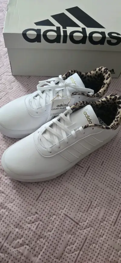Zapatillas blancas con estampado leopardo - miniatura 3
