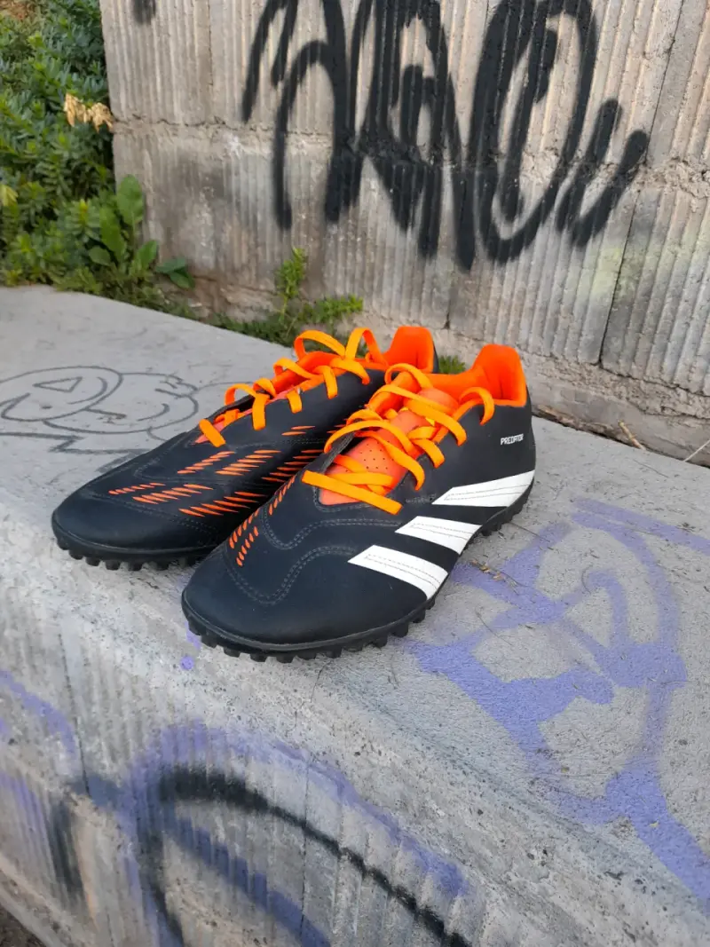 Zapatos deportivos futbol Adidas predator - 5