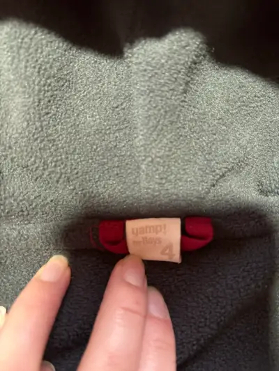 Chaqueta Yamp roja con capucha para niño - miniatura 3
