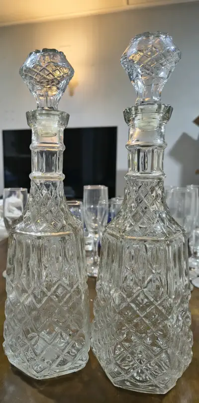 Juego de botellas de cristal tallado - miniatura 2