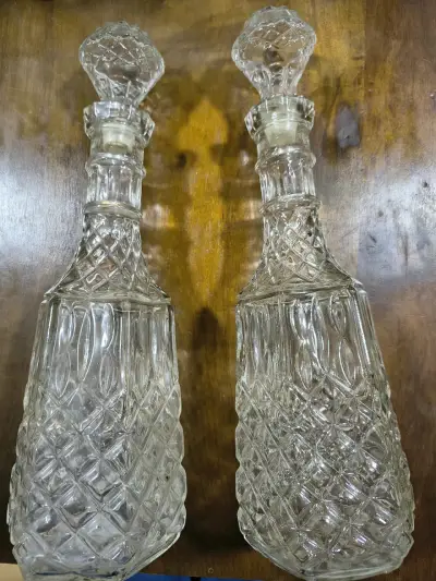 Juego de botellas de cristal tallado - miniatura 3