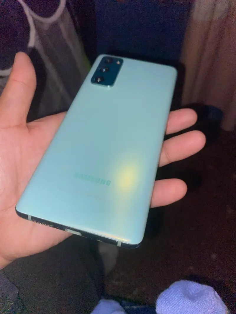 Smartphone con pantalla full HD - 2
