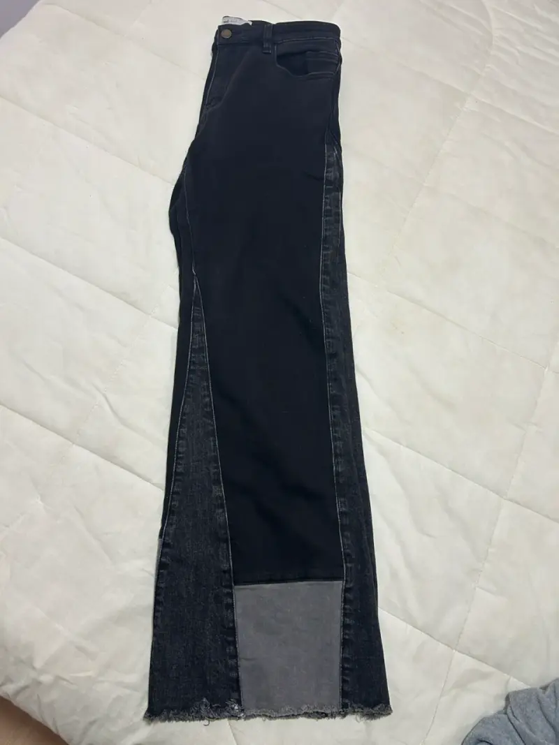 Jeans negros con paneles grises - 3