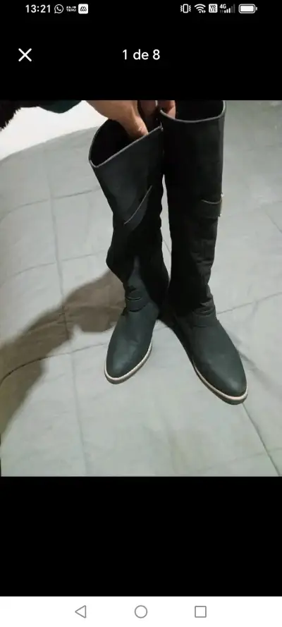 Botas negras con hebillas - miniatura 3