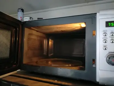 Microondas gris usado - miniatura 5