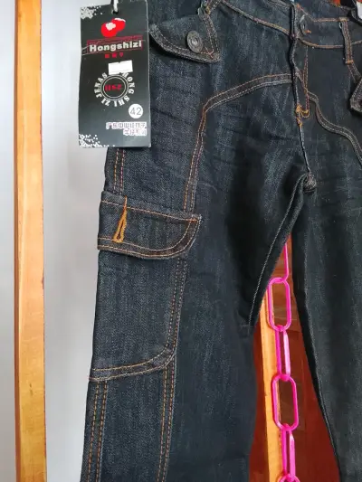 Jeans cargo azul para mujer - miniatura 2