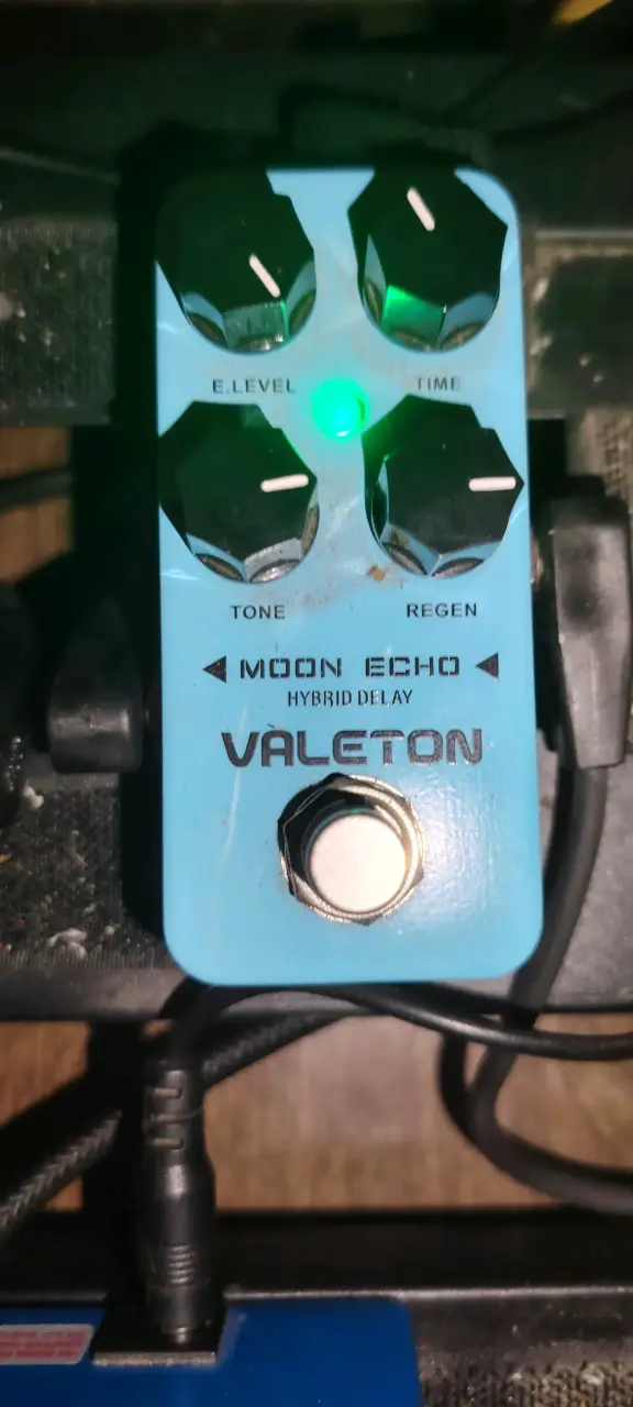 Pedal de efectos valeton moon echo
