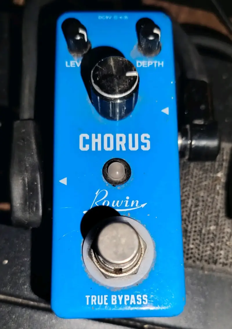 Pedal de efecto Rowin Chorus - 2