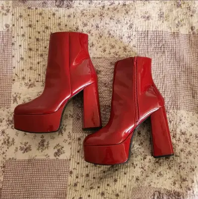 Botines de charol rojos - miniatura 1