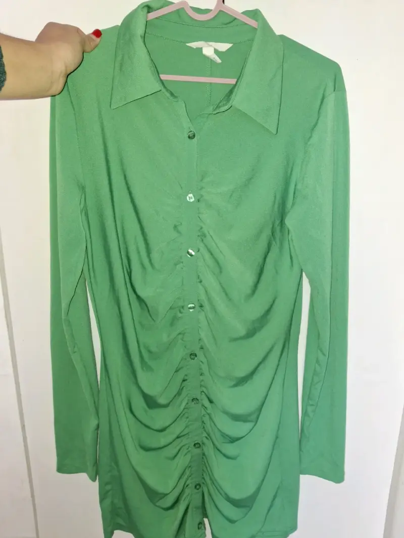 Vestido verde ajustado
