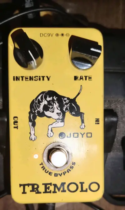 Pedal de guitarra Joyo Tremolo - miniatura 1