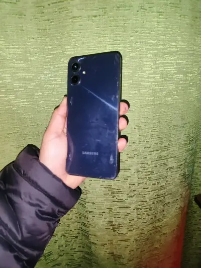 Smartphone Samsung negro - miniatura 1