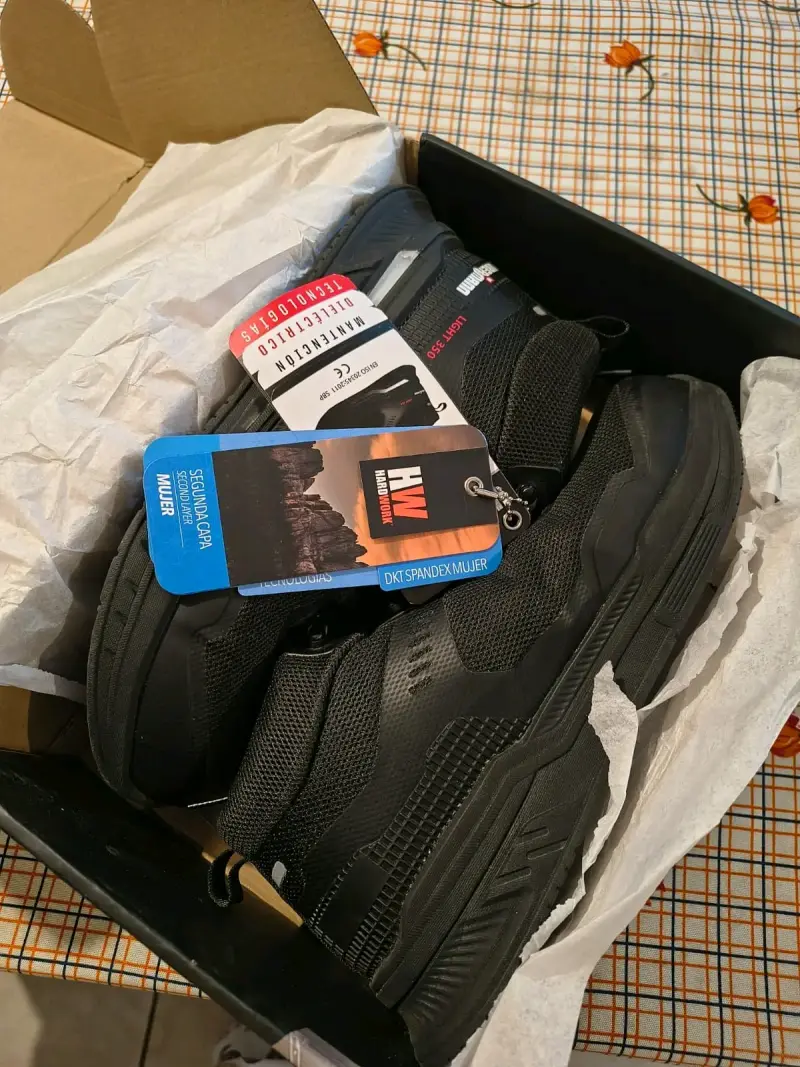 Botines negros Ubermann nuevos - 3