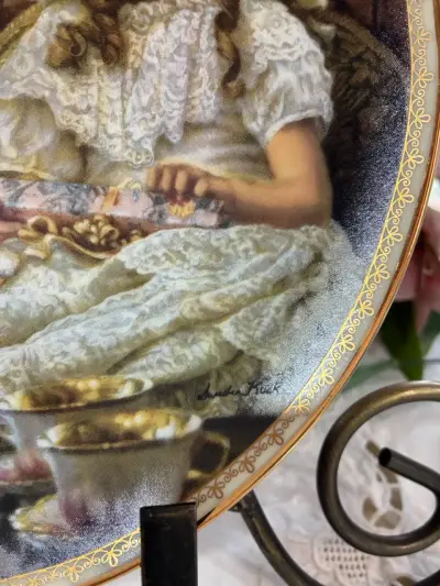 Plato decorativo vintage niñas - miniatura 3