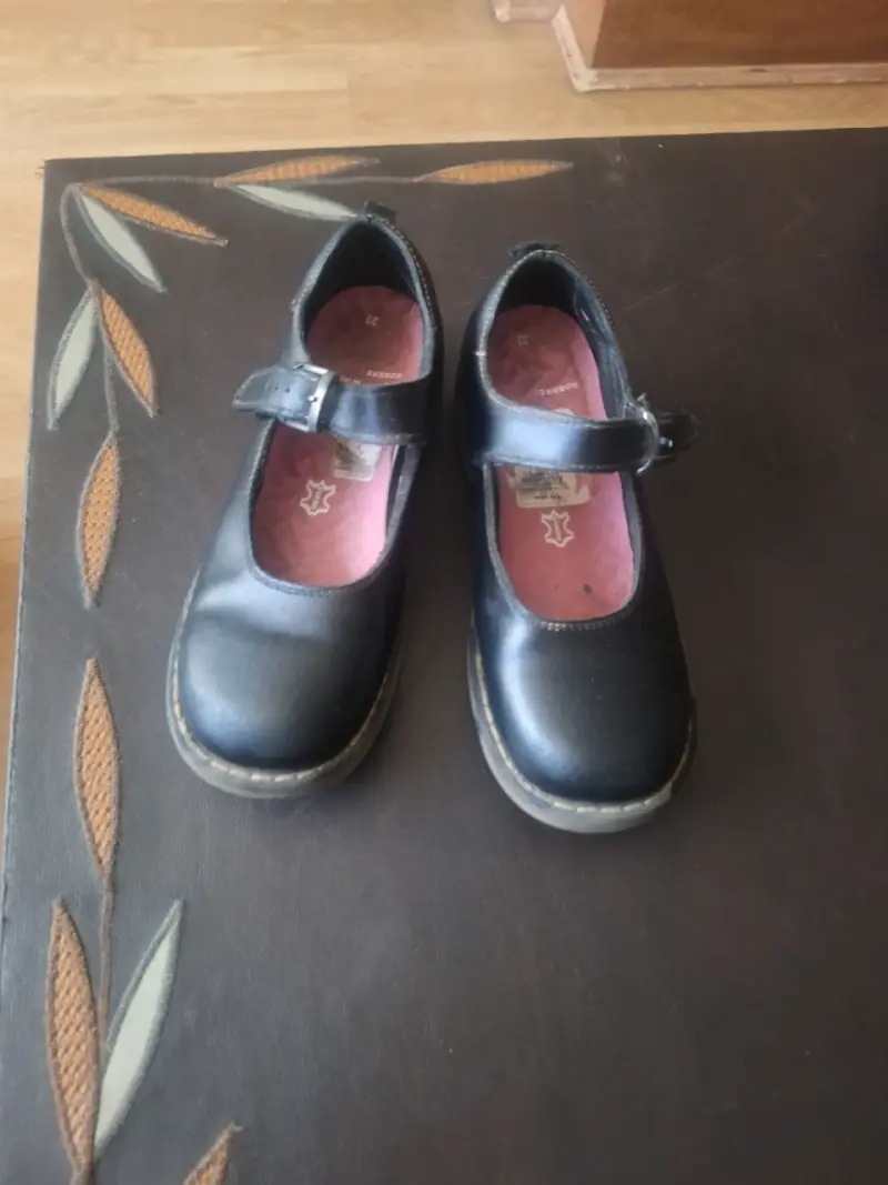 Zapatos negros de niña - 3