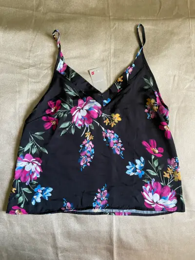 Blusa floral negra - miniatura 1