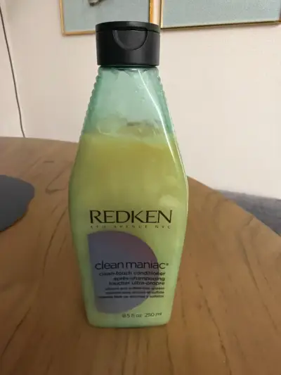 Acondicionador Redken Clean Maniac - miniatura 1