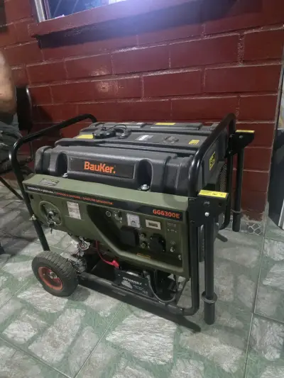 Generador a gasolina Bauker 6000 W - miniatura 3