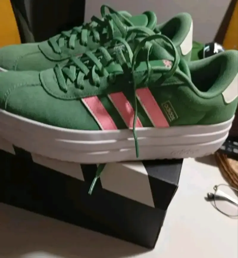Zapatillas deportivas verde y rosado - 3