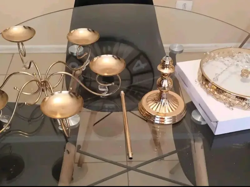 Candelabro dorado decorativo - 6