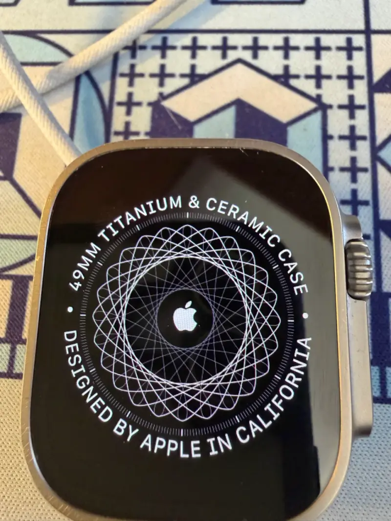APPLE WATCH ULTRA 49MM TITANIO - GPS + CELLULAR - 4