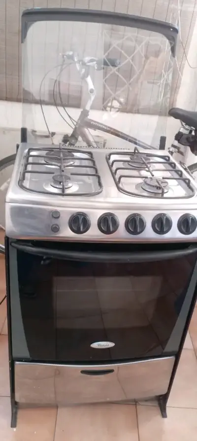 Cocina a gas Whirlpool con horno - miniatura 1