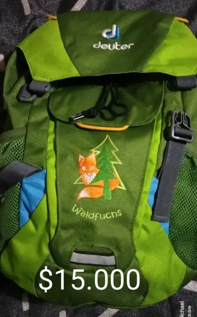 Mochila verde Deuter infantil - miniatura 1