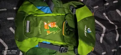 Mochila verde Deuter infantil - miniatura 3