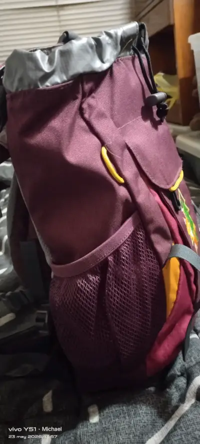 Mochila Deuter color burdeos - miniatura 5
