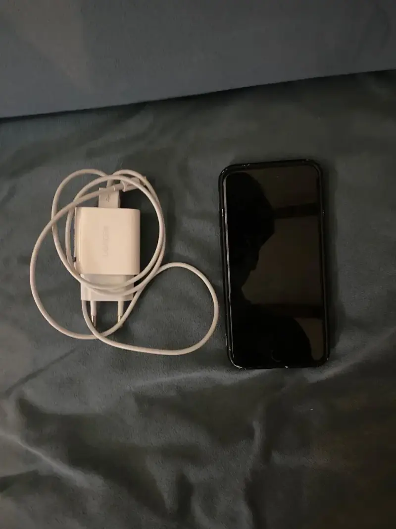 iPhone 7 usado - 4