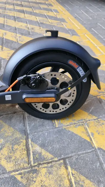 Scooter eléctrico Ninebot F30 plus - miniatura 4
