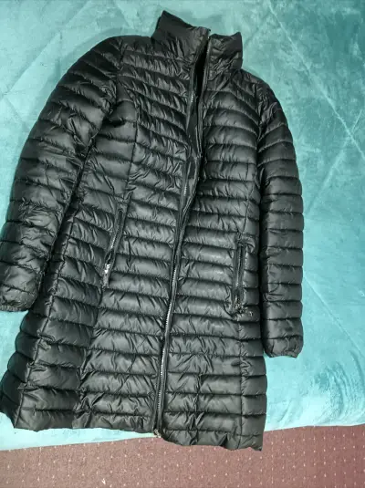 Parka  larga negra acolchado - miniatura 1